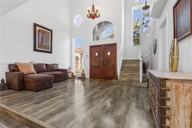 10800 NW 51st Ln, Doral, FL 33178