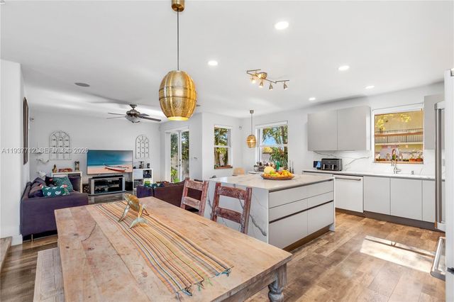 10800 NW 51st Ln, Doral, FL 33178