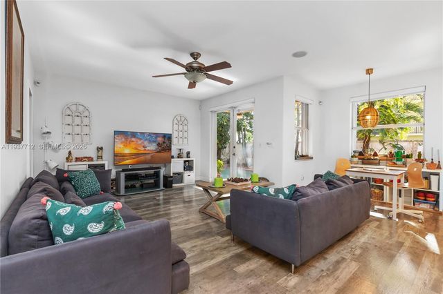 10800 NW 51st Ln, Doral, FL 33178