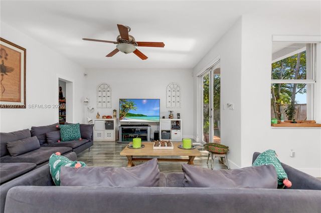 10800 NW 51st Ln, Doral, FL 33178