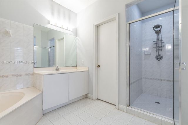 10800 NW 51st Ln, Doral, FL 33178