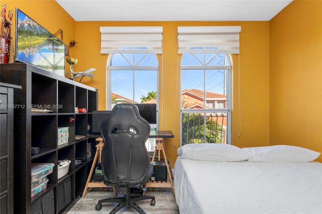 10800 NW 51st Ln, Doral, FL 33178