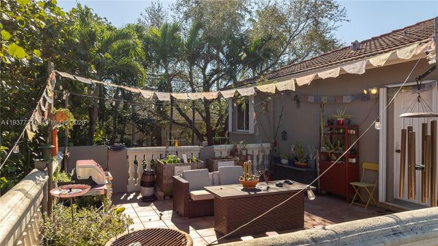 10800 NW 51st Ln, Doral, FL 33178