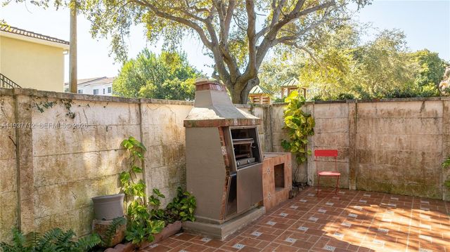 10800 NW 51st Ln, Doral, FL 33178