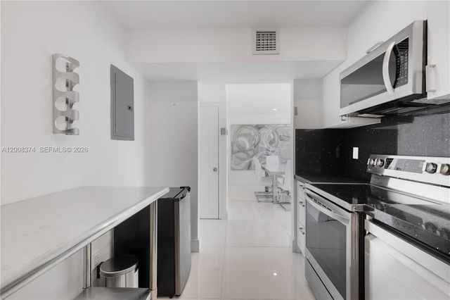 3701 N Country Club Drive 1805, Aventura, FL 33180