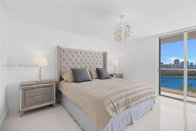 3701 N Country Club Drive 1805, Aventura, FL 33180