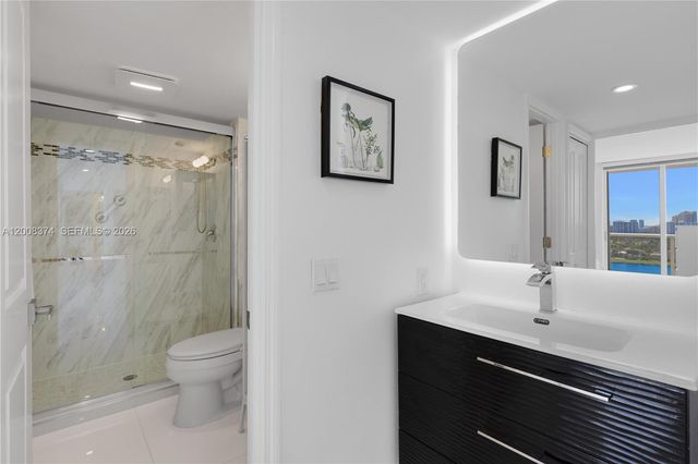 3701 N Country Club Drive 1805, Aventura, FL 33180