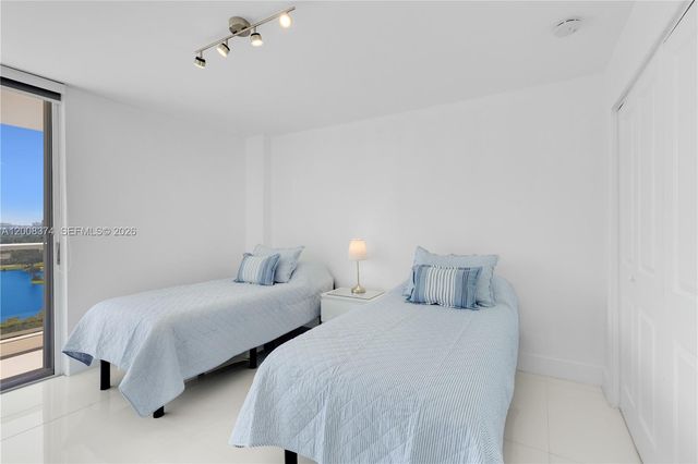 3701 N Country Club Drive 1805, Aventura, FL 33180