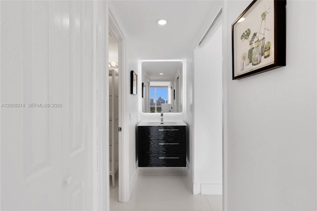 3701 N Country Club Drive 1805, Aventura, FL 33180
