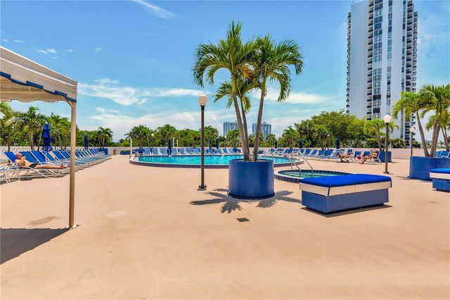 3701 N Country Club Drive 1805, Aventura, FL 33180