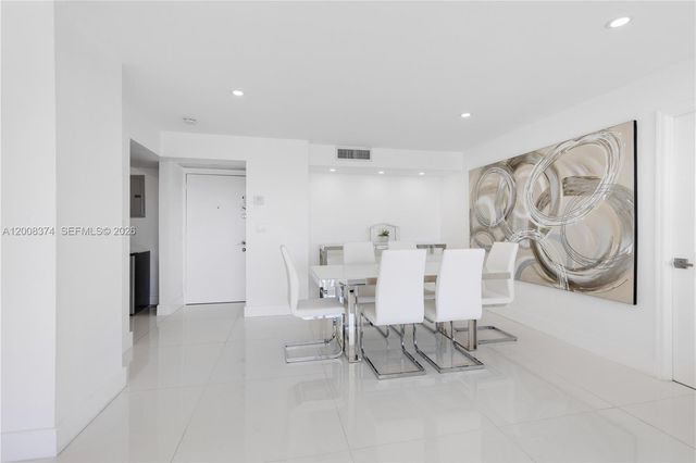 3701 N Country Club Drive 1805, Aventura, FL 33180
