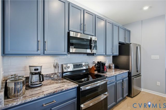 1465 Westhall Gardens Dr, North Chesterfield, VA 23235