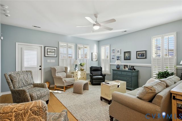 1465 Westhall Gardens Dr, North Chesterfield, VA 23235