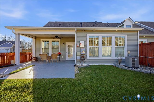 1465 Westhall Gardens Dr, North Chesterfield, VA 23235