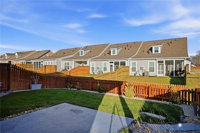 1465 Westhall Gardens Dr, North Chesterfield, VA 23235