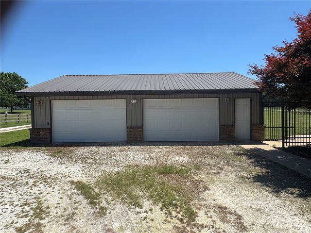 12220 Little Elm Road, Farmington, AR 72730