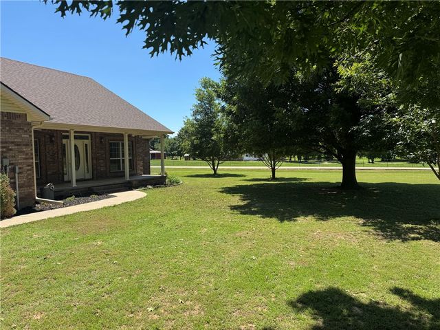 12220 Little Elm Road, Farmington, AR 72730