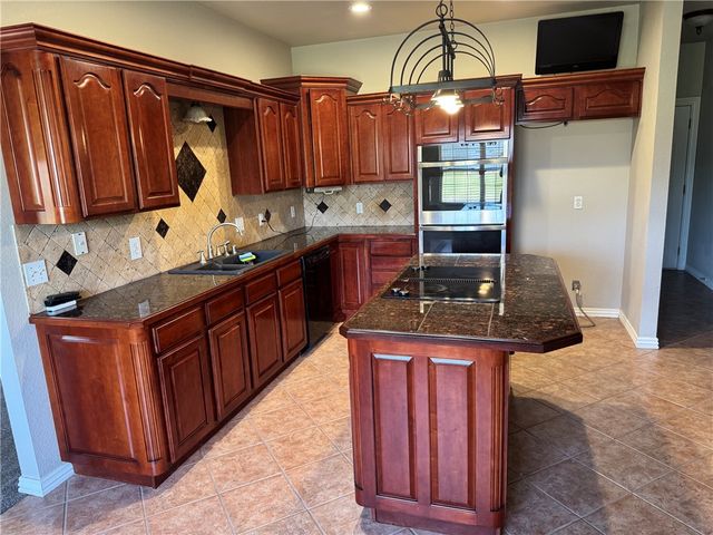 12220 Little Elm Road, Farmington, AR 72730