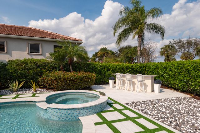 7988 Via Villagio, West Palm Beach, FL 33412