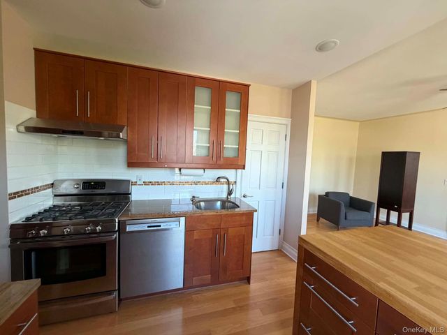 7801 64th Street, Glendale, NY 11385