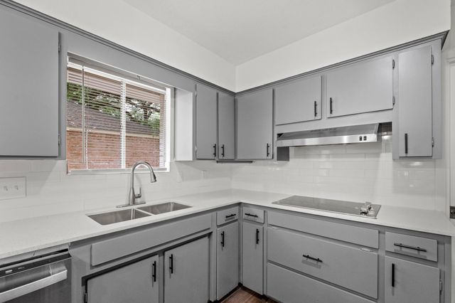 8307 Braesview Lane, Houston, TX 77071