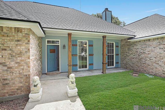 2110 S San Francisco, Gonzales, LA 70737