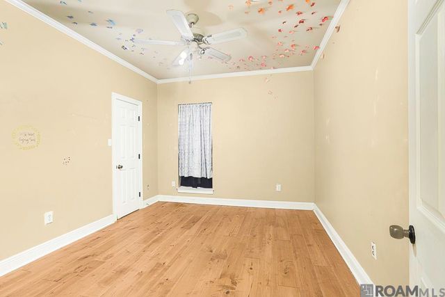 2110 S San Francisco, Gonzales, LA 70737