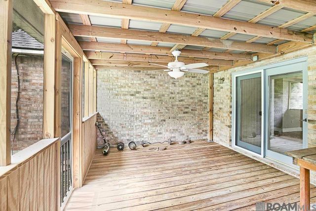 2110 S San Francisco, Gonzales, LA 70737