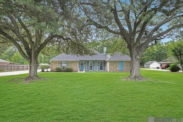 2110 S San Francisco, Gonzales, LA 70737