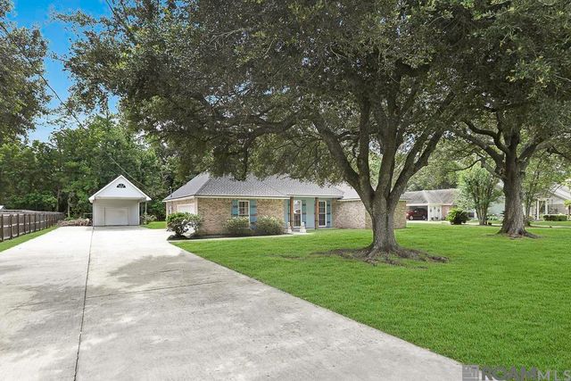 2110 S San Francisco, Gonzales, LA 70737