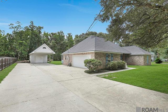 2110 S San Francisco, Gonzales, LA 70737