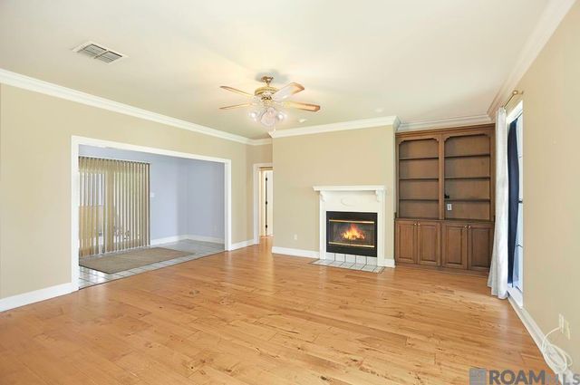 2110 S San Francisco, Gonzales, LA 70737