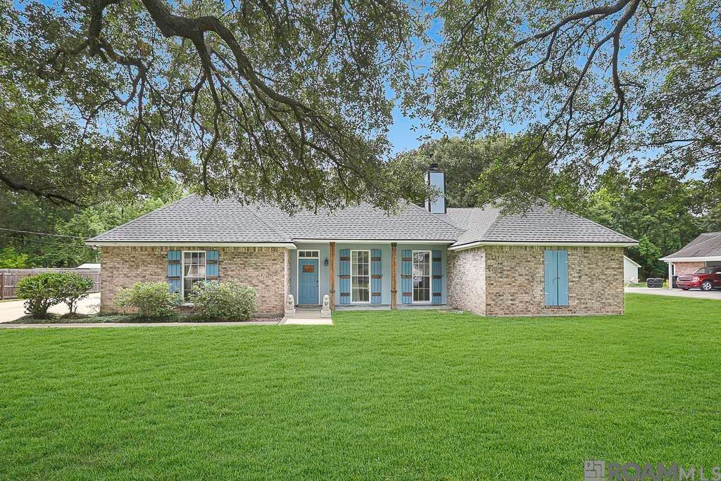2110 S San Francisco, Gonzales, LA 70737