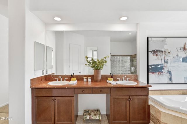2250 N Hermosa Drive, Palm Springs, CA 92262