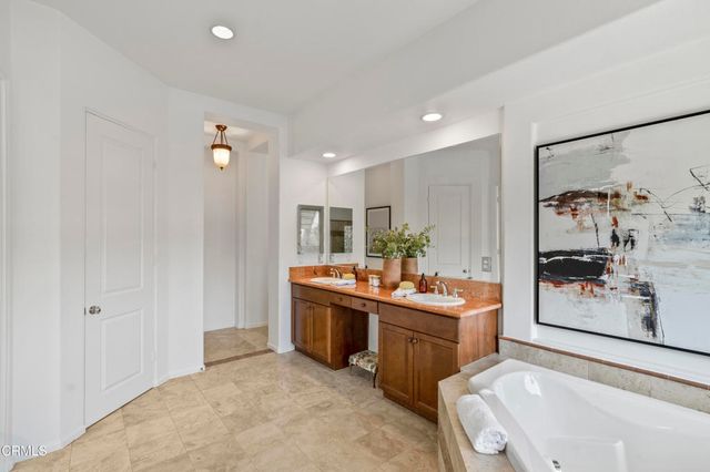 2250 N Hermosa Drive, Palm Springs, CA 92262