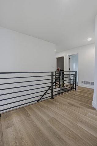 704 ANGELS REST WAY, Columbia, MO 65203