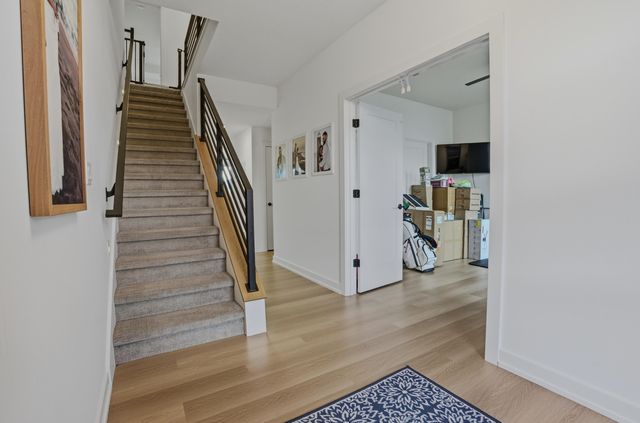 704 ANGELS REST WAY, Columbia, MO 65203