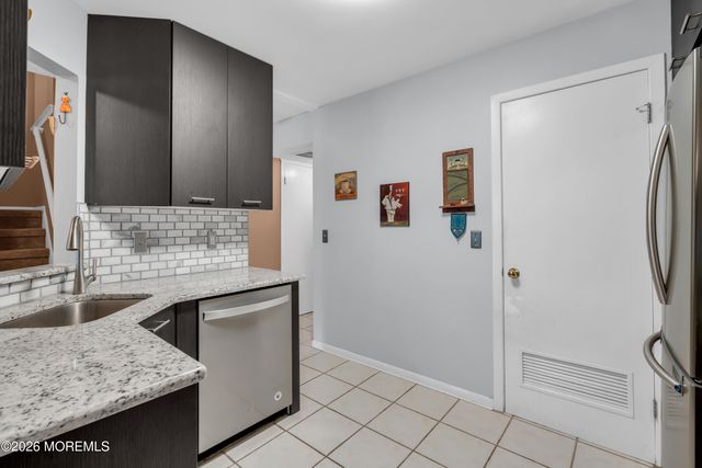 492 Bayberry Court, Marlboro, NJ 07726