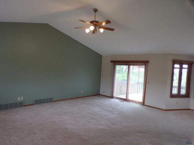 441 ALTA VISTA DR, Rapid City, SD 57701