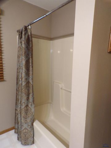 441 ALTA VISTA DR, Rapid City, SD 57701