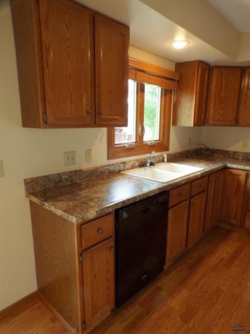 441 ALTA VISTA DR, Rapid City, SD 57701