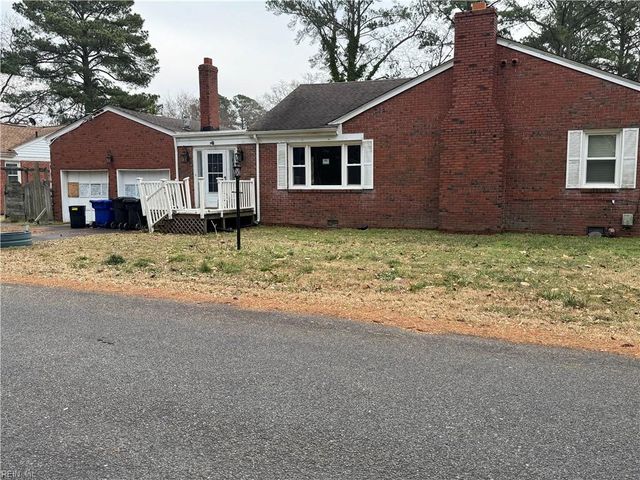 339 Saunders DR, Portsmouth, VA 23701