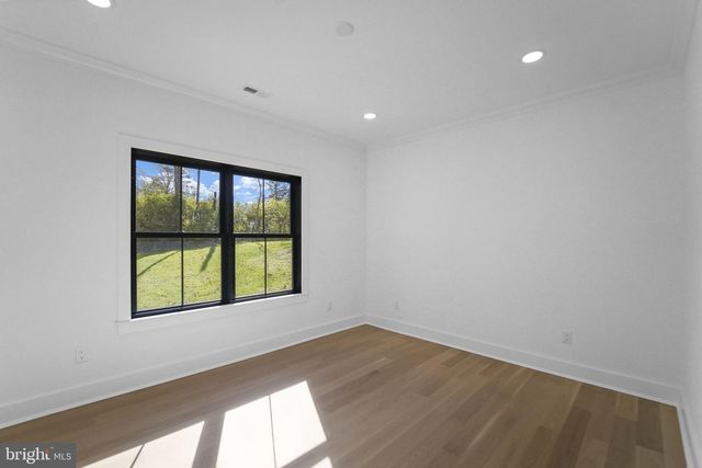 1107 GREAT RD, Princeton, NJ 08540