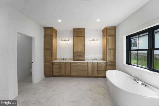 1107 GREAT RD, Princeton, NJ 08540