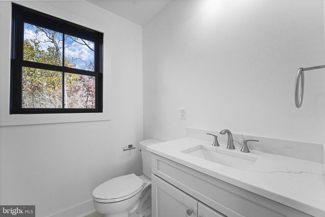 1107 GREAT RD, Princeton, NJ 08540