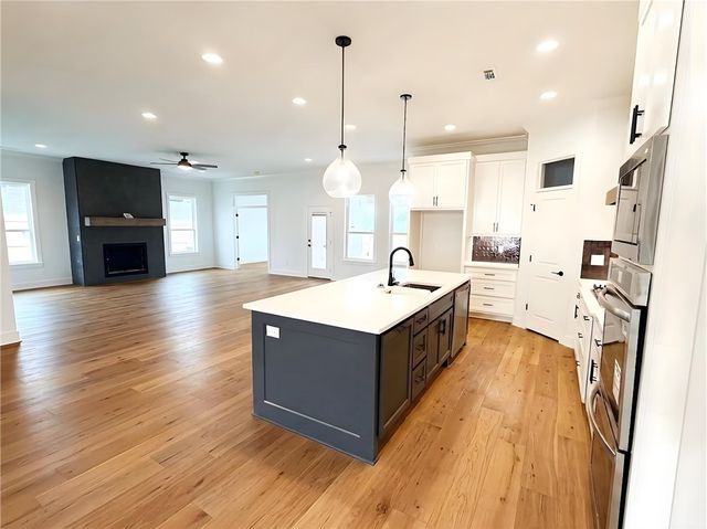 1320 Greyback Lane, Centerton, AR 72719