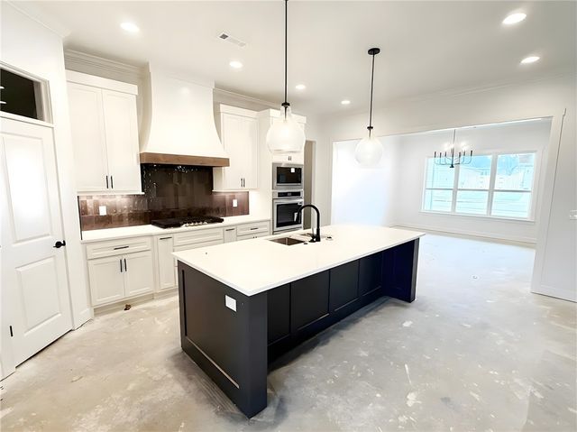 1320 Greyback Lane, Centerton, AR 72719
