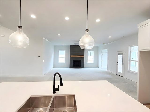 1320 Greyback Lane, Centerton, AR 72719