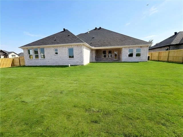 1320 Greyback Lane, Centerton, AR 72719