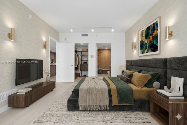 77 SE 5th Street 4206, Miami, FL 33131